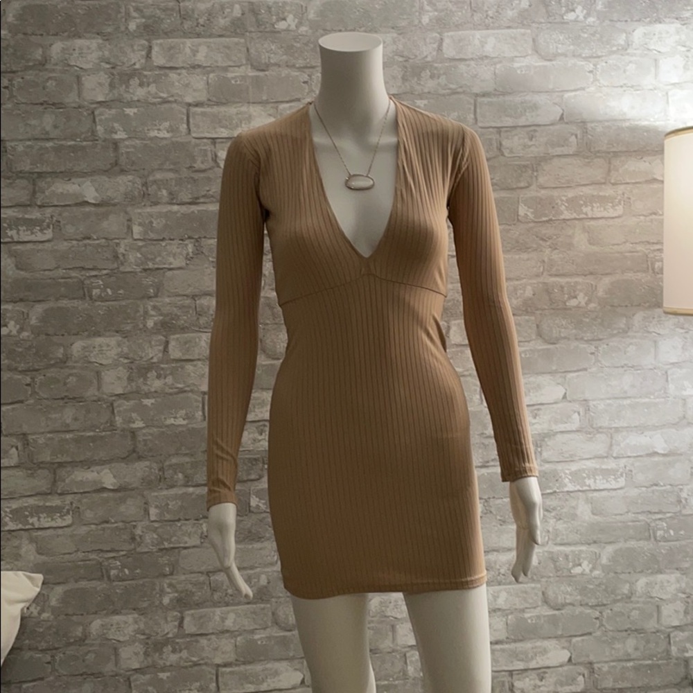 Motel Dress - Size XS - Nude color